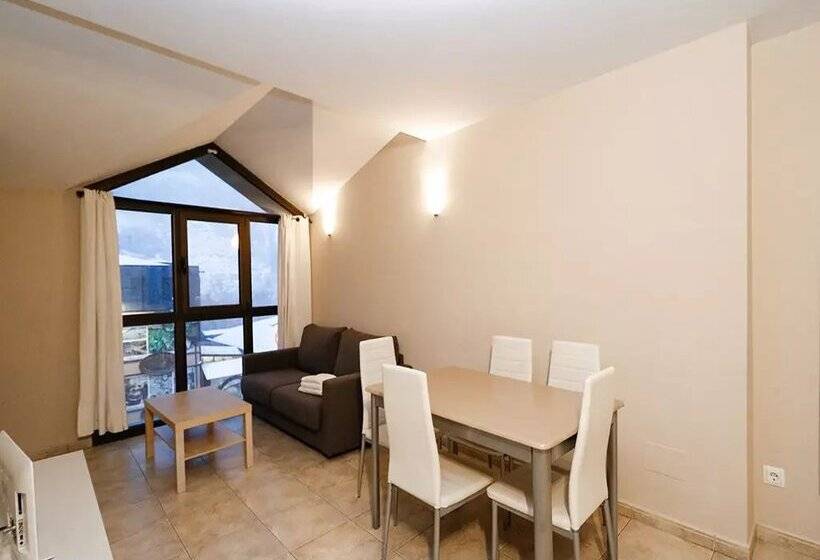 Apartamentos Degas Mikka 3000