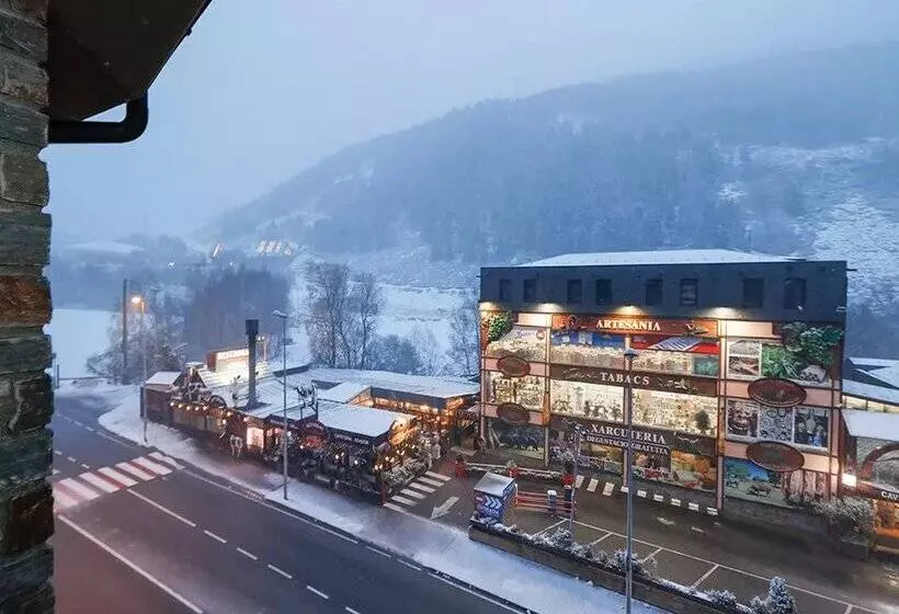 Apartamentos Degas Mikka