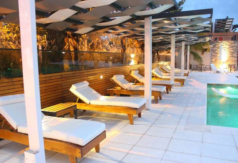 Отель Altos De Merlo Suites