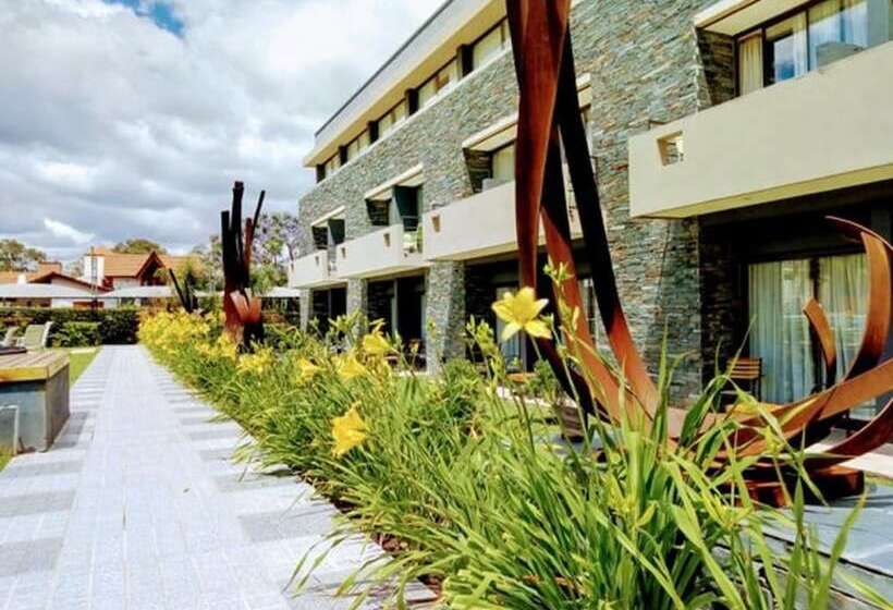 Отель Altos De Merlo Suites