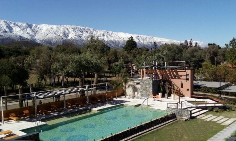 Отель Altos De Merlo Suites