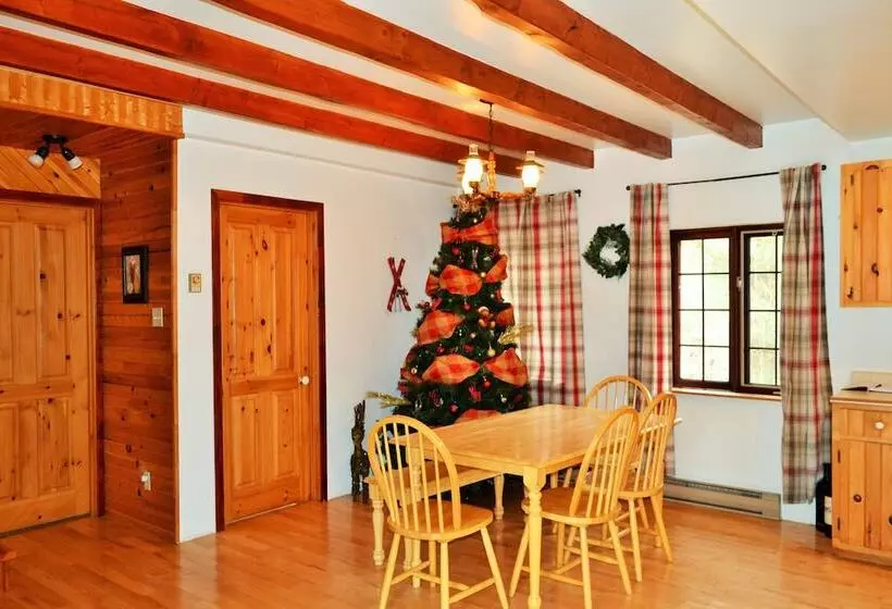 Hotelli Chalet Rustique Crds Tremblant