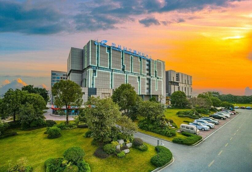 Отель Country Garden Airport Phoenix