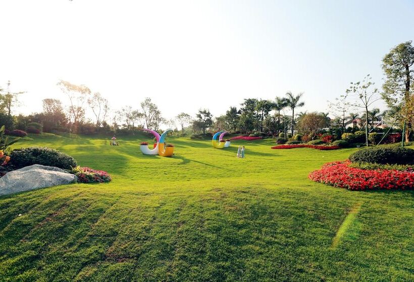 Отель Country Garden Airport Phoenix