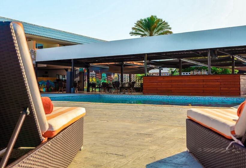 هتل Curacao Airport