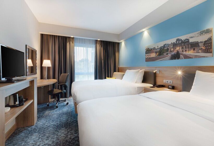 هتل Hampton By Hilton Lublin