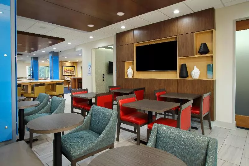 ホテル Holiday Inn Express & Suites   Lake Charles South Casino Area, An Ihg