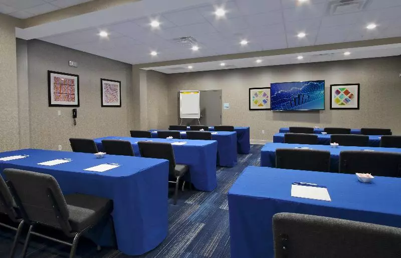 ホテル Holiday Inn Express & Suites   Lake Charles South Casino Area, An Ihg