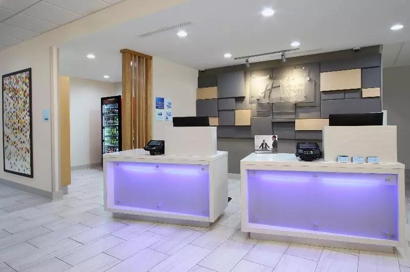 ホテル Holiday Inn Express & Suites   Lake Charles South Casino Area, An Ihg