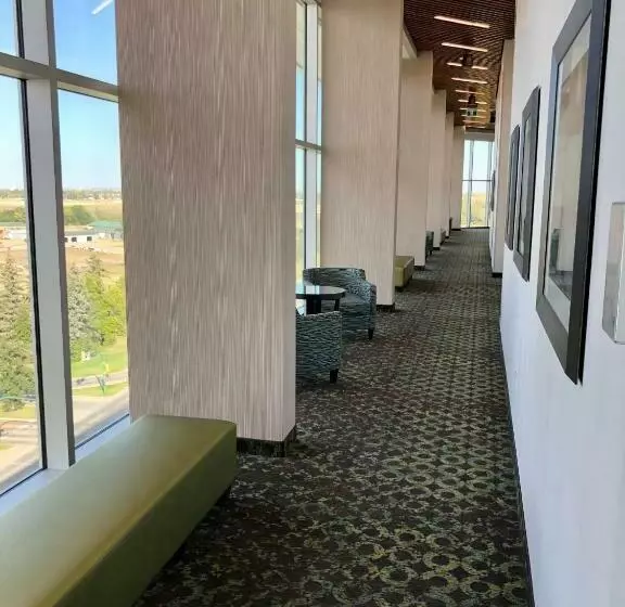 ホテル Holiday Inn Express & Suites Saskatoon East University, An Ihg