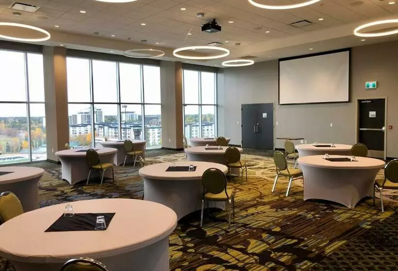 ホテル Holiday Inn Express & Suites Saskatoon East University, An Ihg