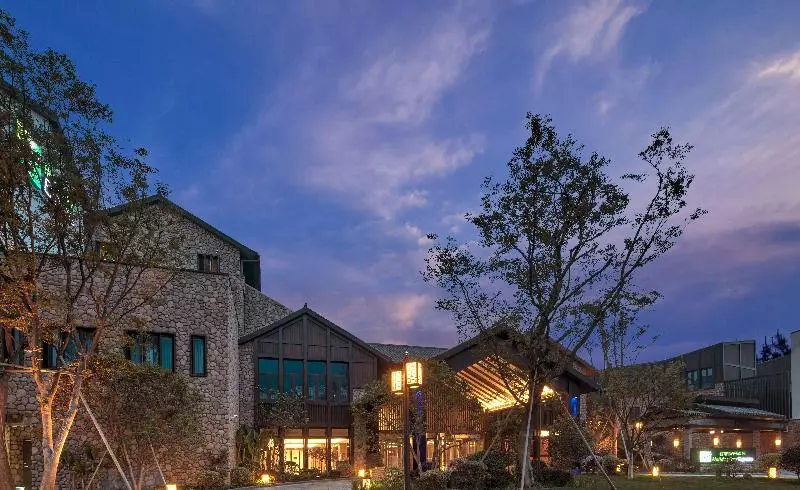 Hotelli Holiday Inn Express Zhejiang Qianxia Lake, An Ihg