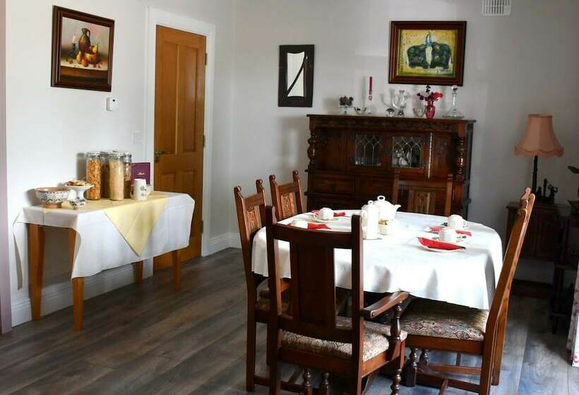 فندق Kilbawn Country House