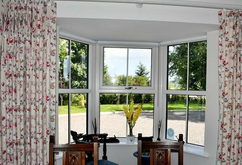 فندق Kilbawn Country House