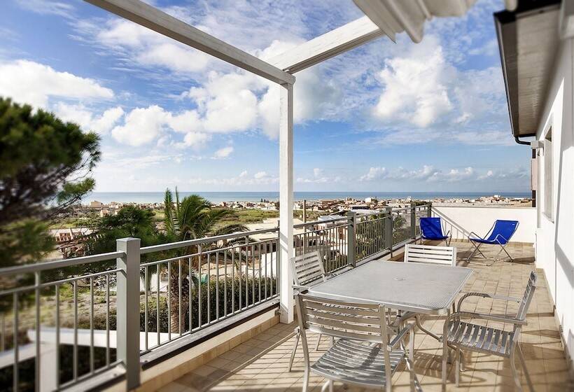 בית מלון כפרי Sikelika Residence Sul Mare