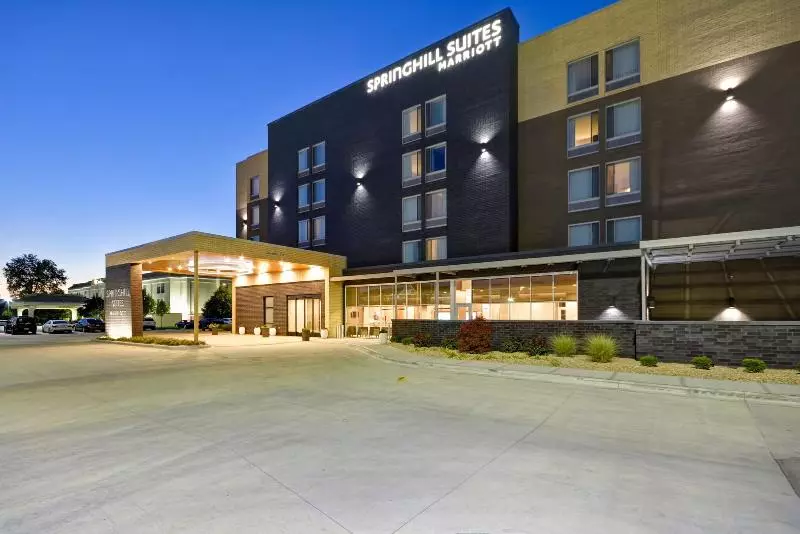 Hotelli Springhill Suites By Marriott Cincinnati Blue Ash