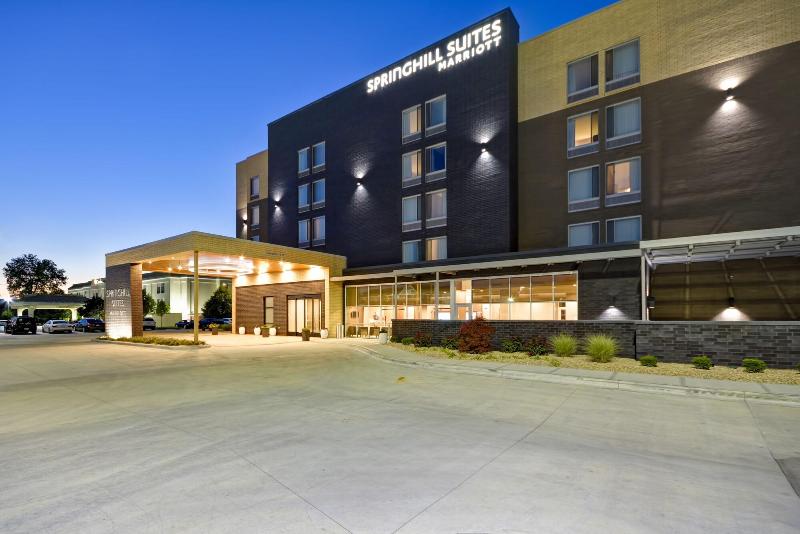 Szálloda Springhill Suites By Marriott Cincinnati Blue Ash