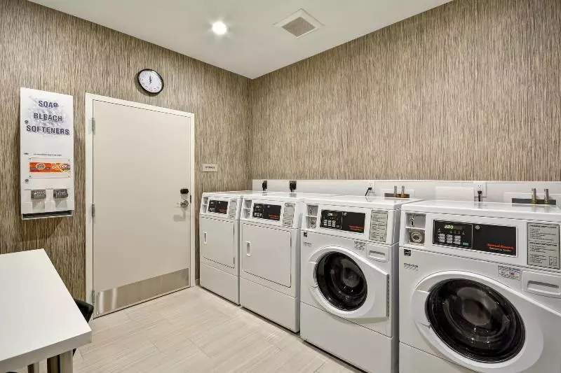 Hotelli Springhill Suites By Marriott Cincinnati Blue Ash