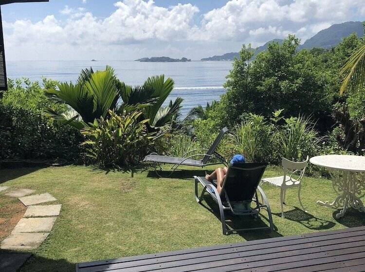 South Point Villas Cerf Island