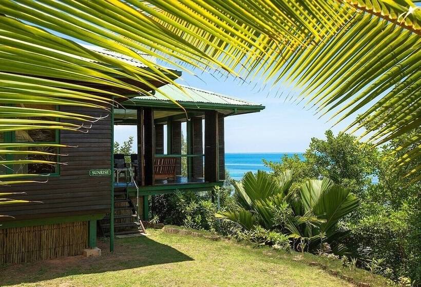 South Point Villas Cerf Island