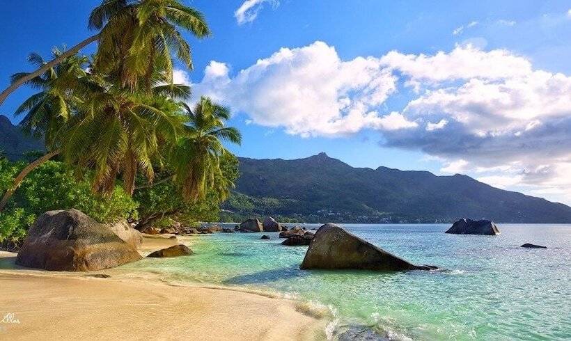 South Point Villas Cerf Island