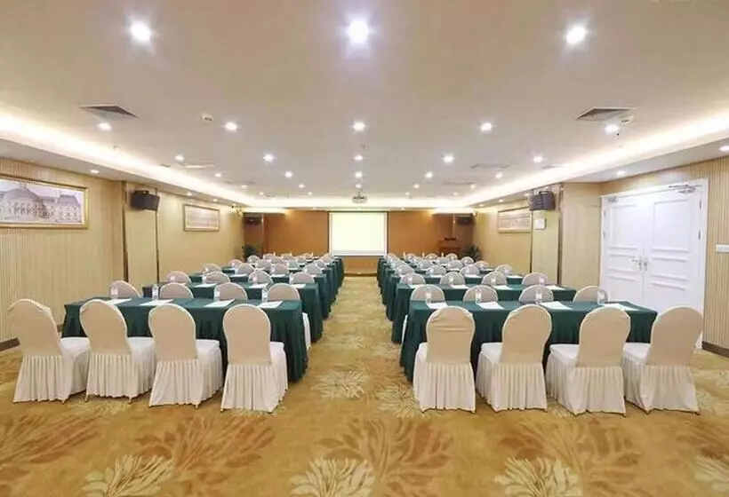 Vienna Hotel Shanwei Chengqu Xingye Road