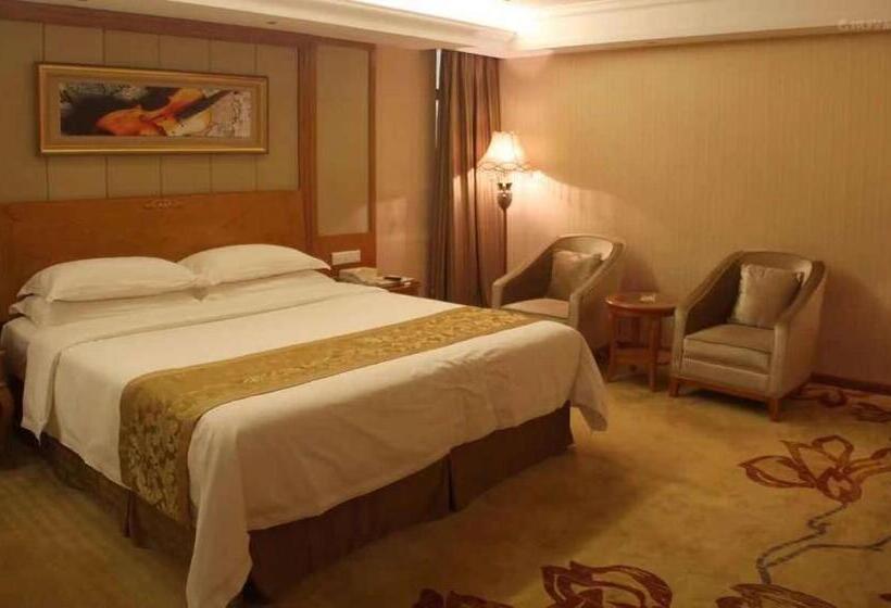 Vienna Hotel Shanwei Chengqu Xingye Road