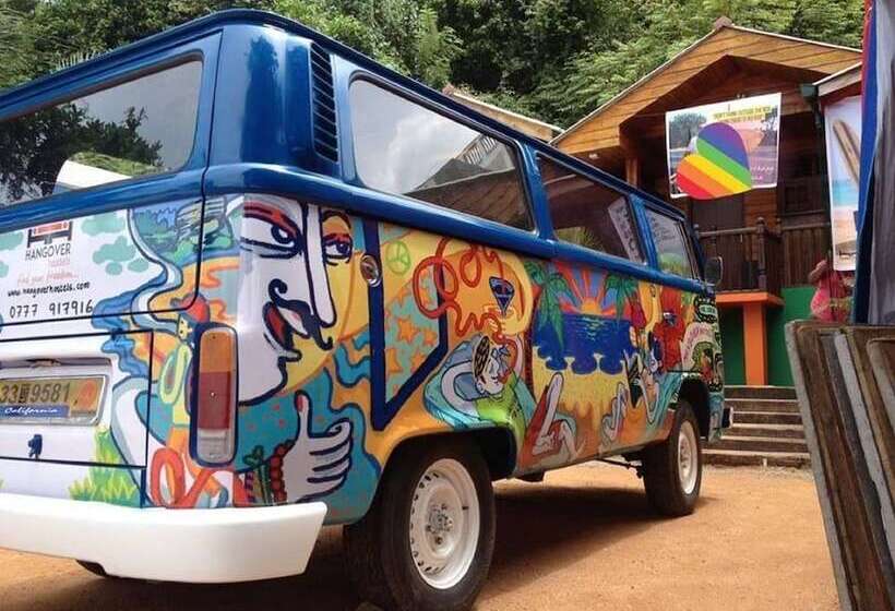 Hangover Hostels Mirissa