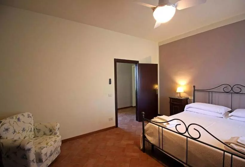 ホテル Agriturismo Casale Dello Sparviero