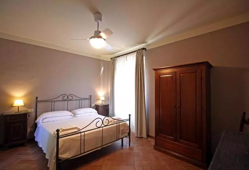 ホテル Agriturismo Casale Dello Sparviero