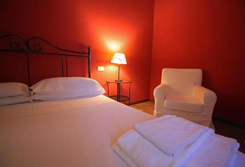 ホテル Agriturismo Casale Dello Sparviero