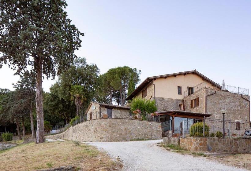 هتل Agriturismo Colle Pu