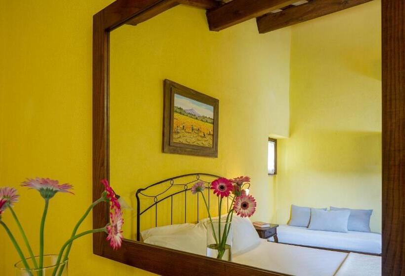 هتل Agriturismo Colle Pu