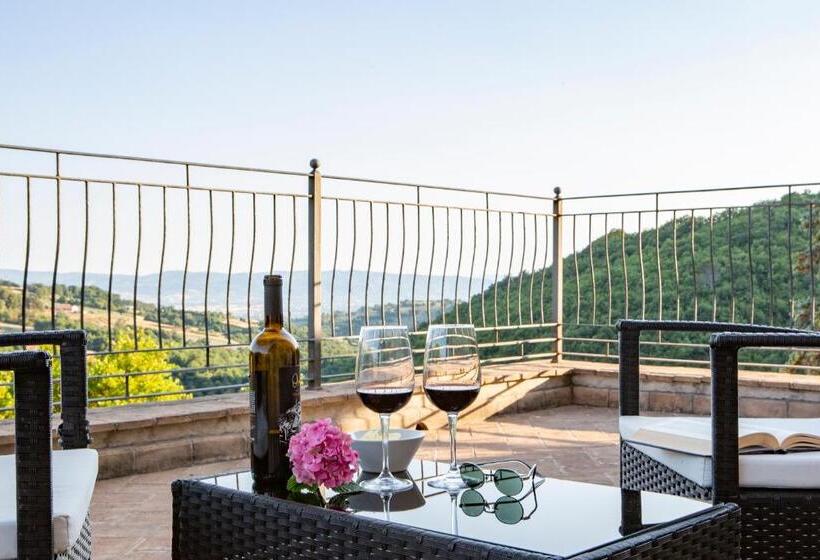 هتل Agriturismo Colle Pu