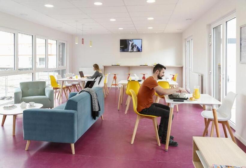 בית מלון כפרי Odalys City Metz Manufacture