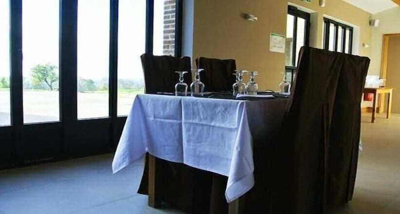 בית מלון כפרי Auberge Du Moulin à Vent, The Originals Relais