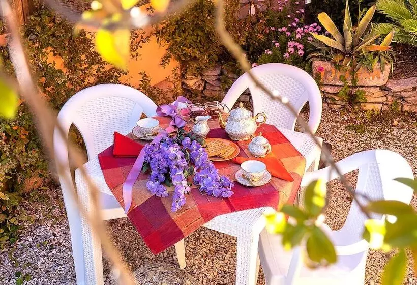 هتل B&b Glicine