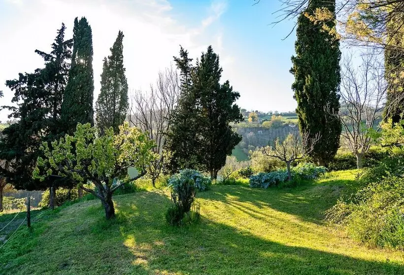 هتل B&b Glicine