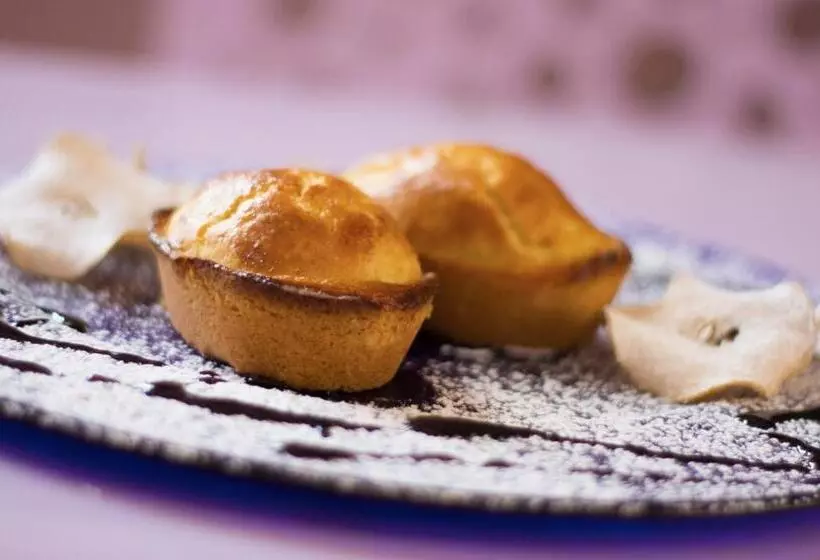 هتل B&b Le Comari Salentine