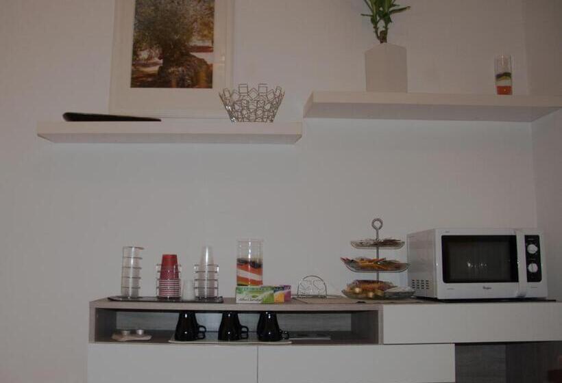 هتل B&b Le Comari Salentine