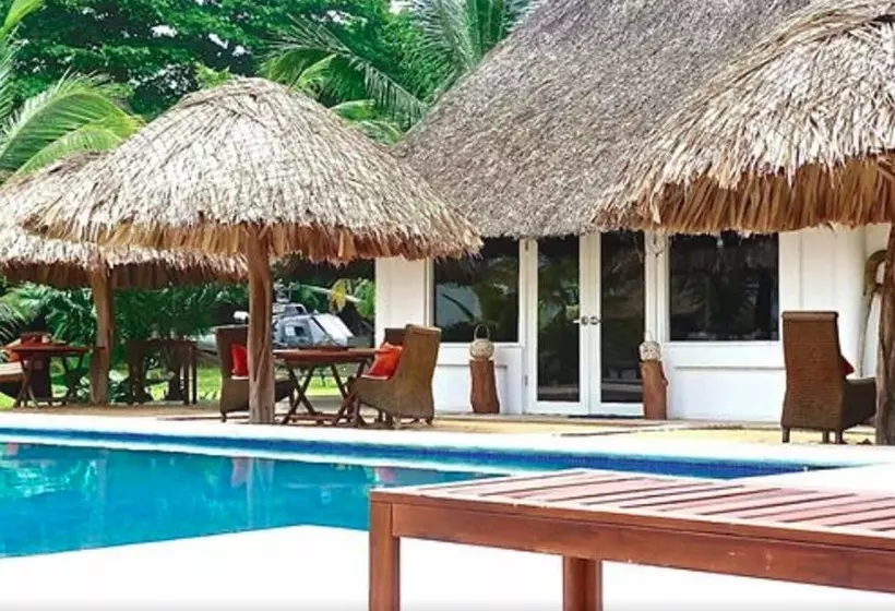 Hotelli Coral Lodge
