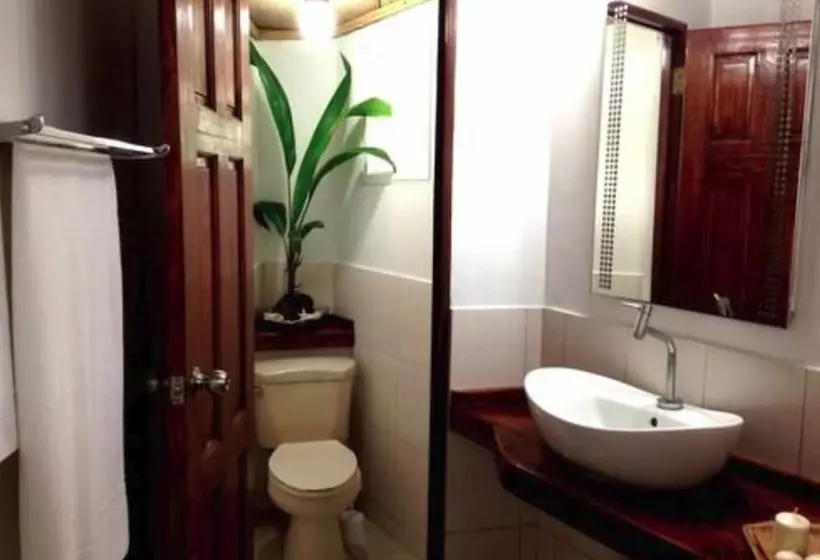 Hotelli Coral Lodge