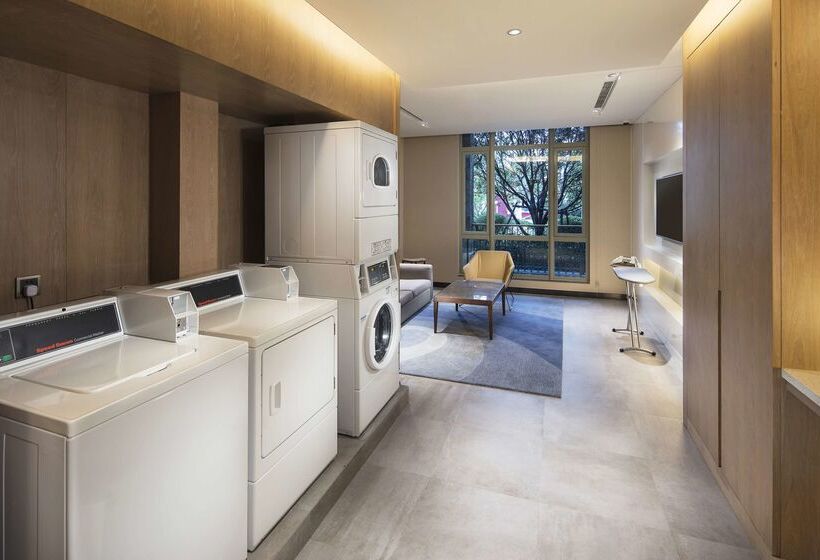 Отель Hilton Garden Inn Hangzhou Lu'niao