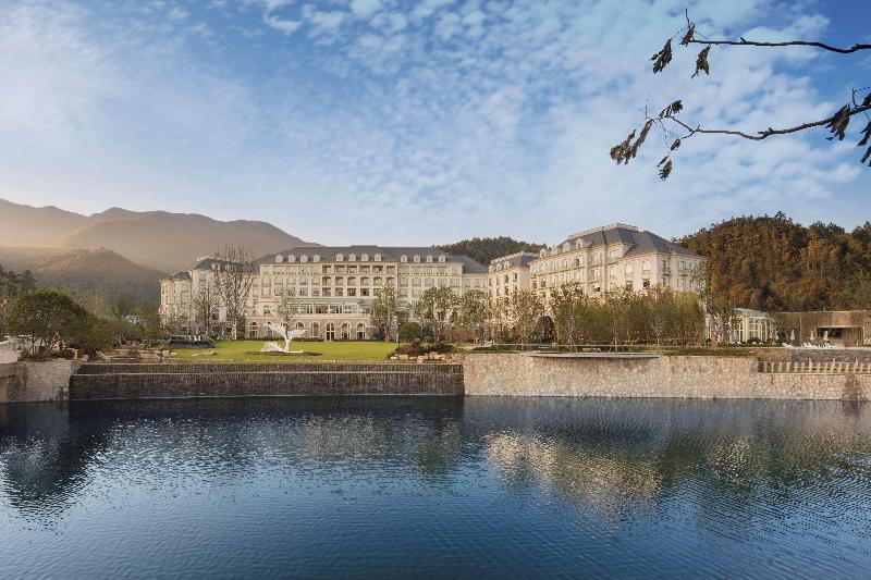 Отель Hilton Garden Inn Hangzhou Lu'niao