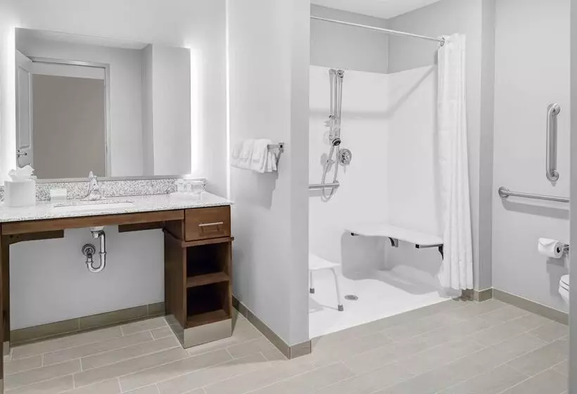 ホテル Homewood Suites By Hilton Wauwatosa Milwaukee