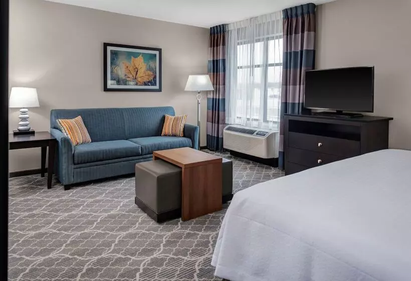 ホテル Homewood Suites By Hilton Wauwatosa Milwaukee