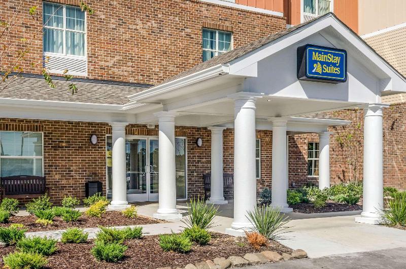 Отель Mainstay Suites Hackberry Sportsman's Lodge