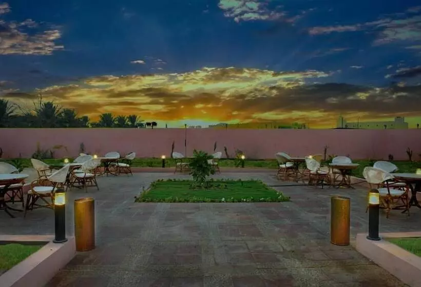 Palms Lily Hotel Suites