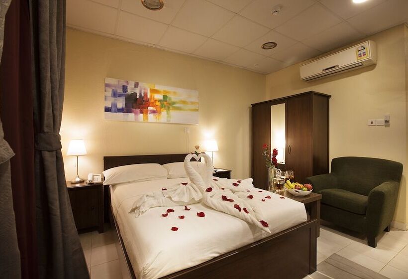 Palms Lily Hotel Suites