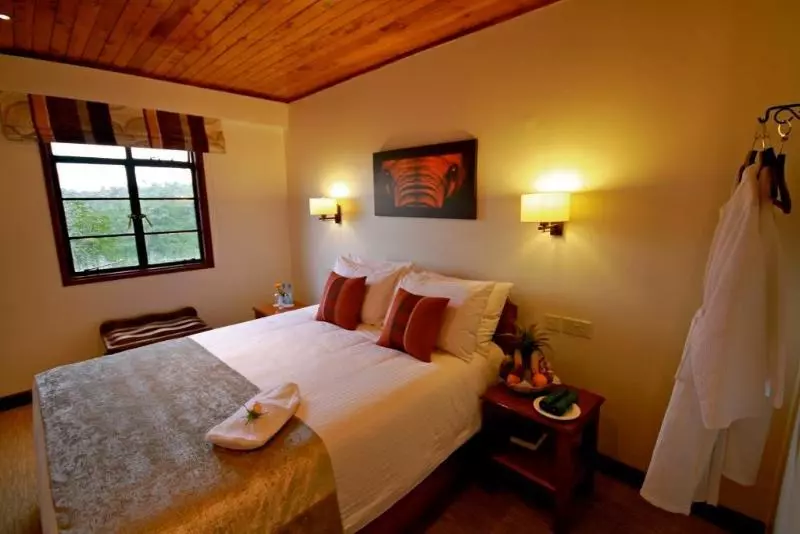 هتل The Ark Lodge